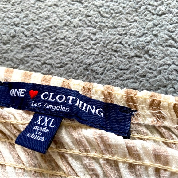 Stripe Romper - Picture 3 of 3